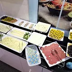 اسرين بيزنيس كيزيلاى فندق 4*
